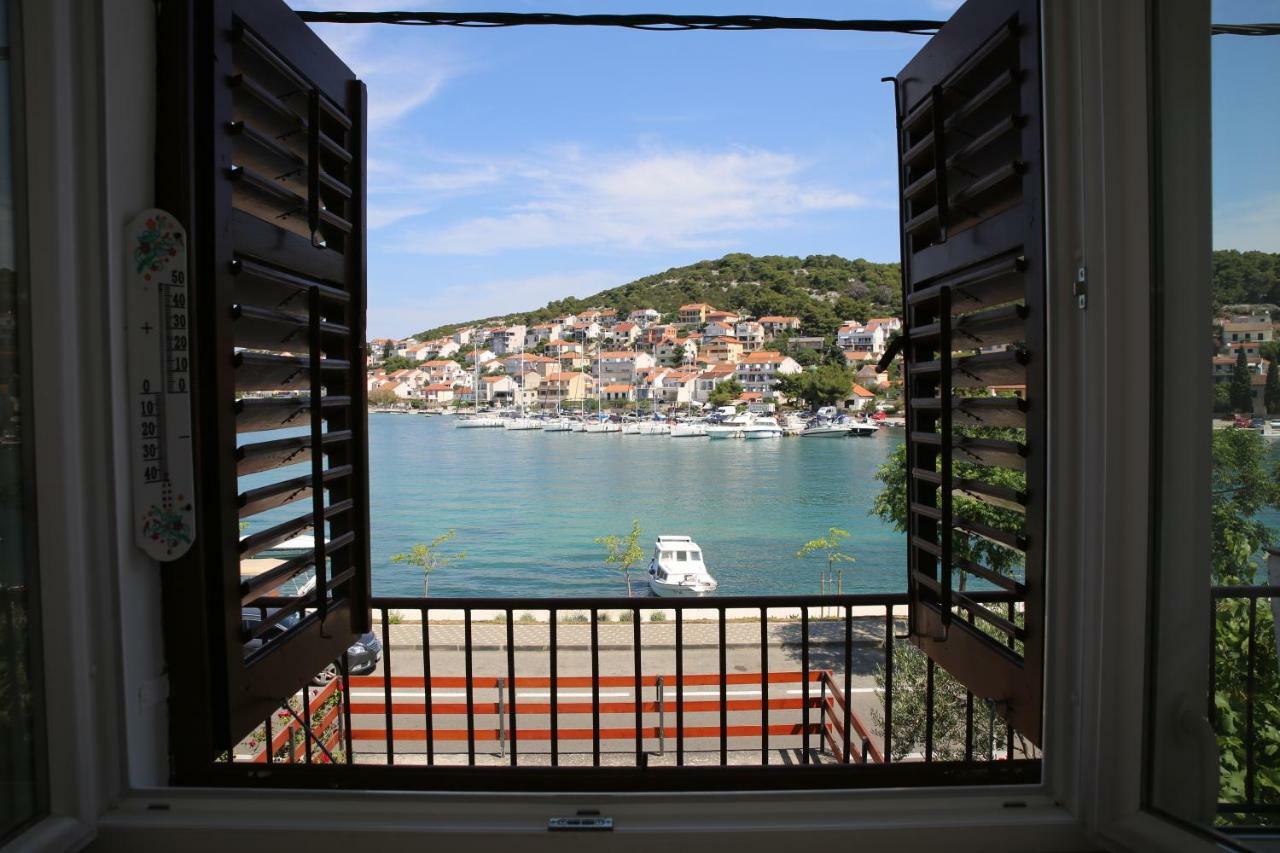 Seaside Apartment Tisno Exterior foto